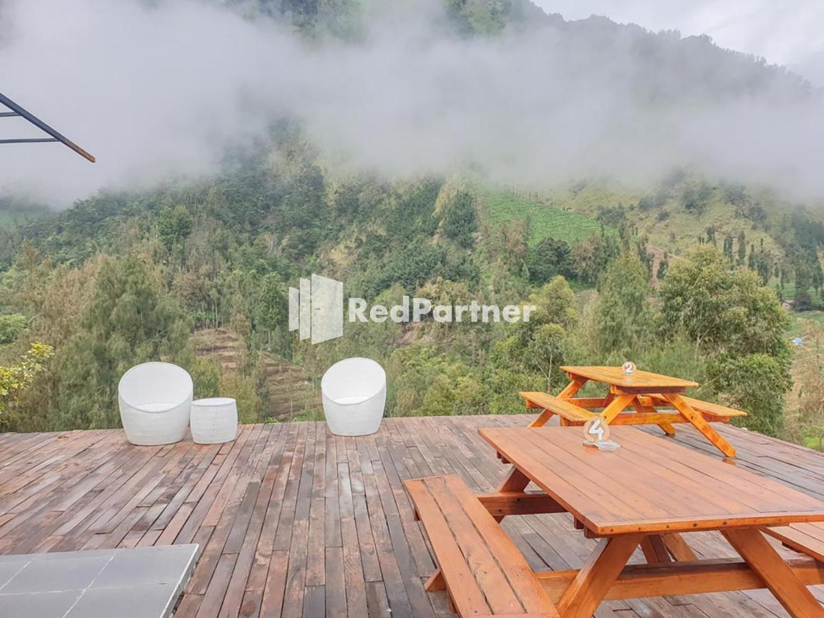 Hotel Yoschi's Bromo Ngadisari Buitenkant foto