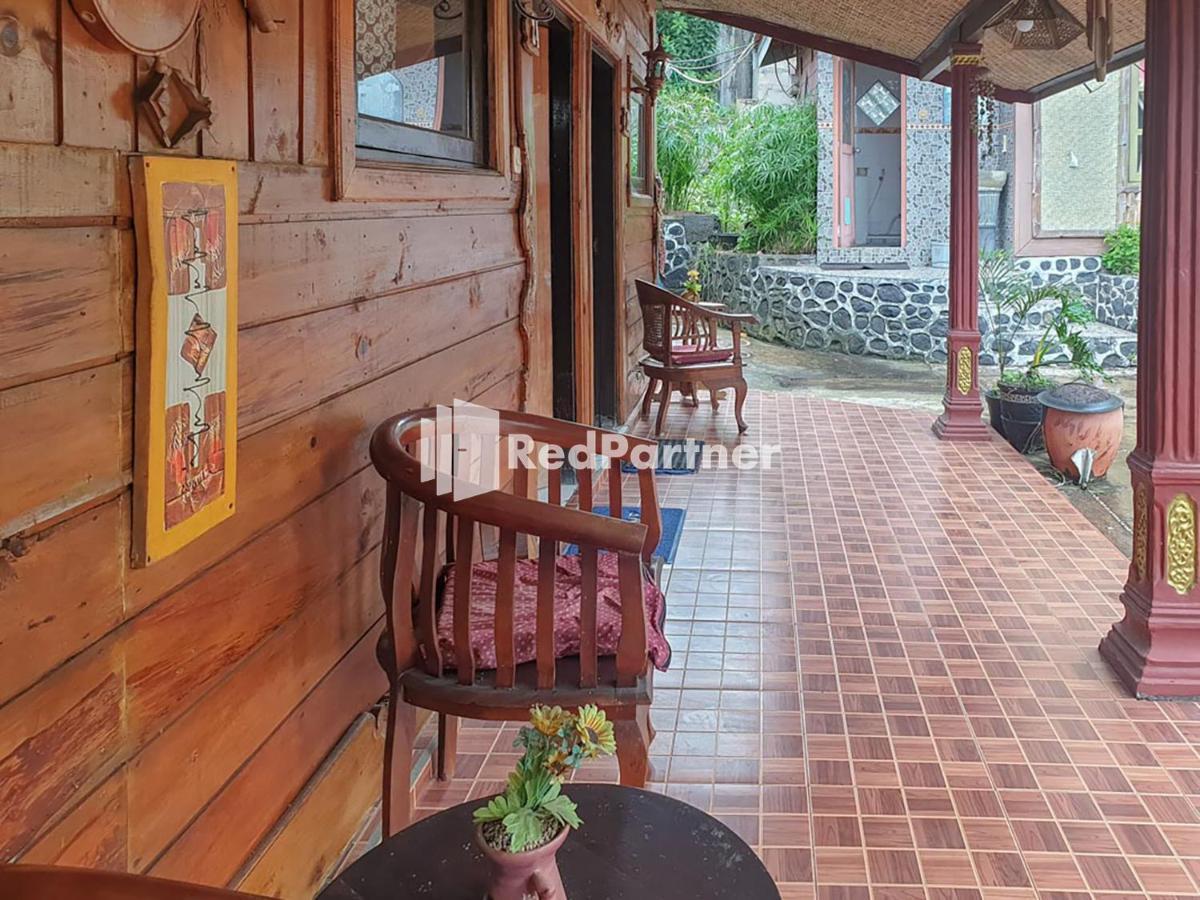 Hotel Yoschi's Bromo Ngadisari Buitenkant foto